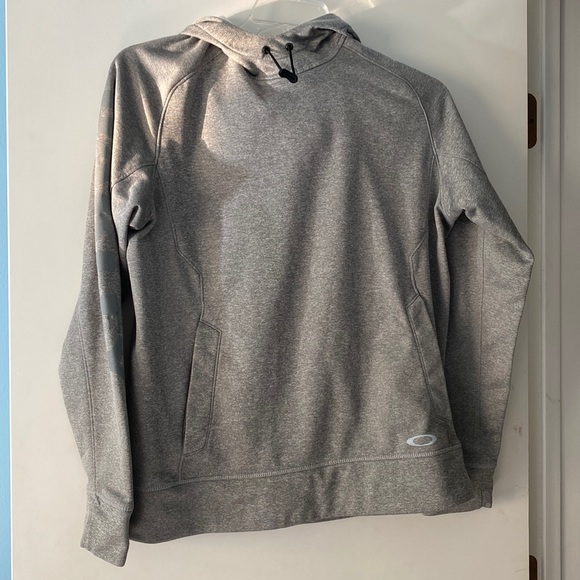 Oakley Other - Oakley Men’s Hoodie